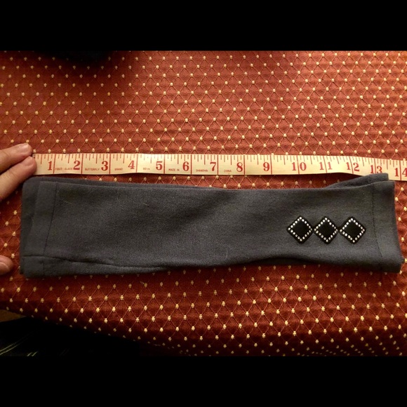 One pair of hand warmers - Picture 3 of 3